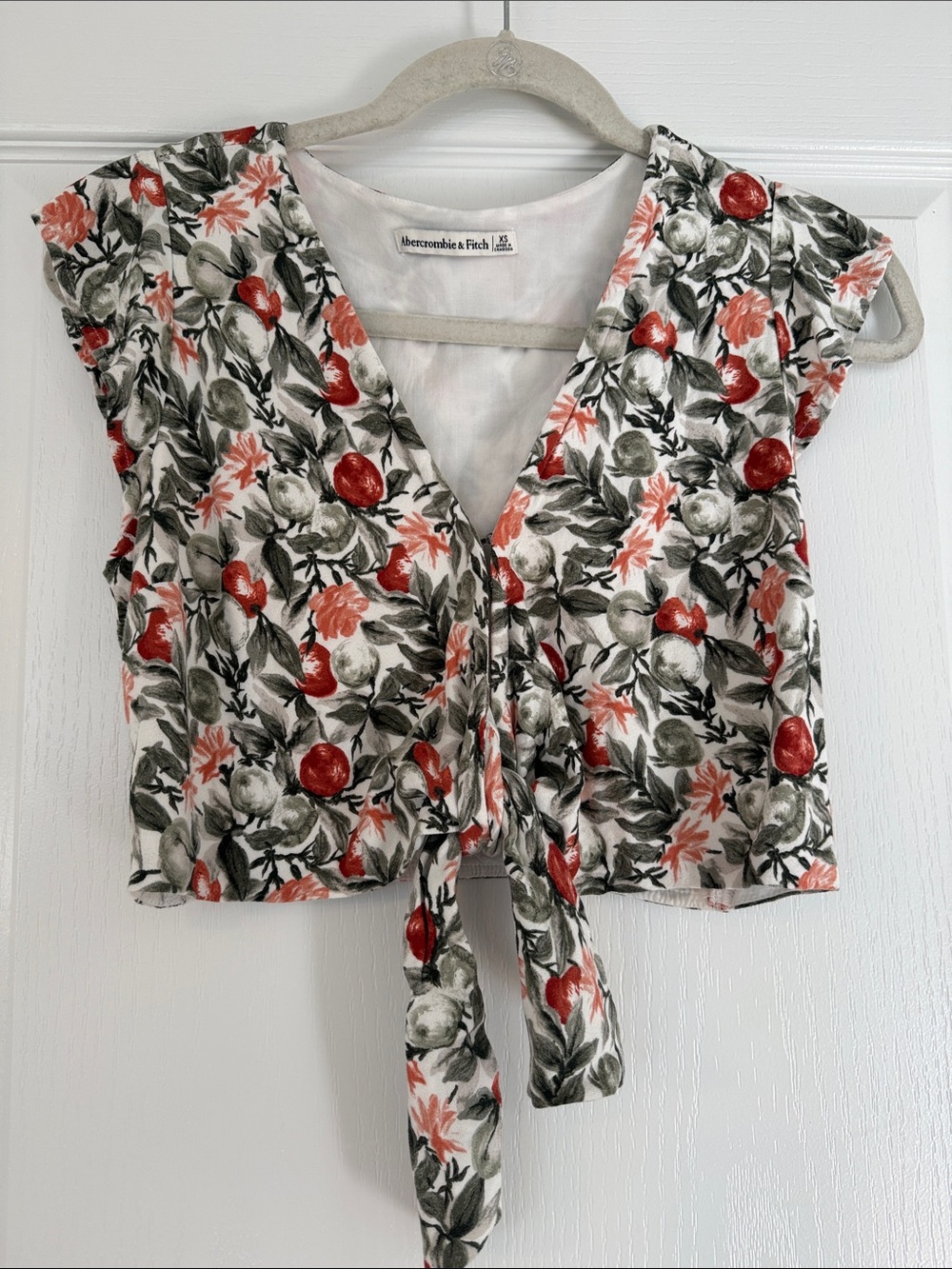 Abercrombie & Fitch White Floral Tie-Front Cropped Blouse XS